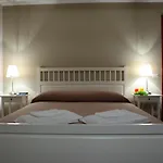 Palazzo Ossuna Aparthotel Trapani
