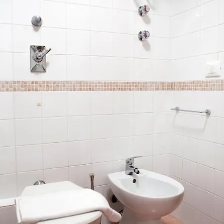 Palazzo Ossuna 4*