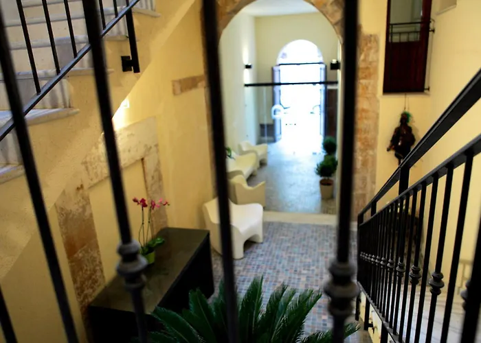 Palazzo Ossuna Aparthotel Trapani